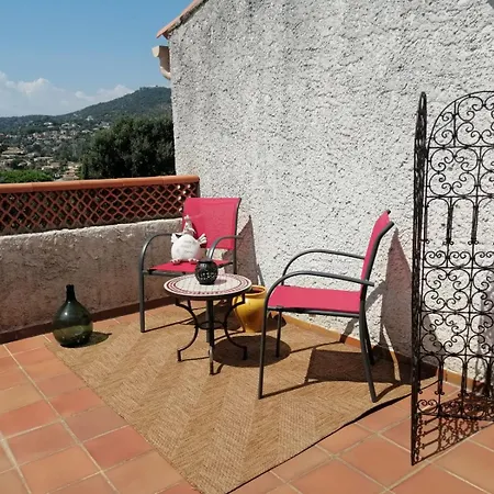 Le Clos Ferte Au Lavandou Βίλα Le Lavandou