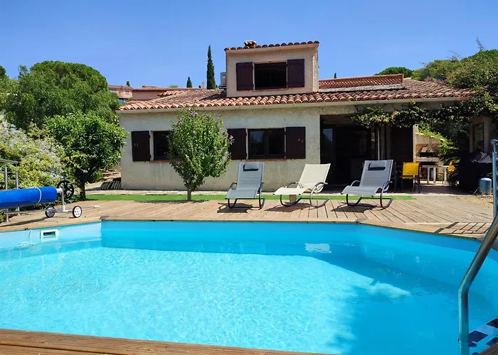 Le Clos Ferte Au Lavandou *